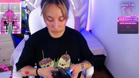 Snapshot of nyx_andria chatting on 01.30.25 Alex . online show from 01.30.25