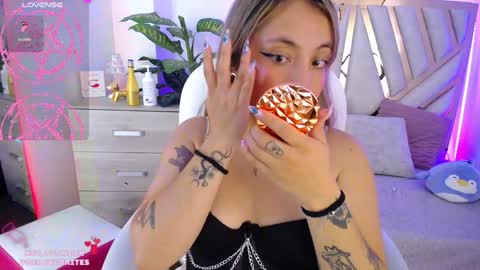 Snapshot of nyx_andria chatting on 01.31.25 Alex . online show from 01.31.25