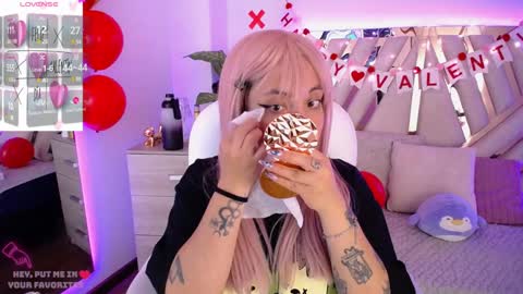 Snapshot of nyx_andria chatting on 02.08.25 Alex . online show from 02.08.25