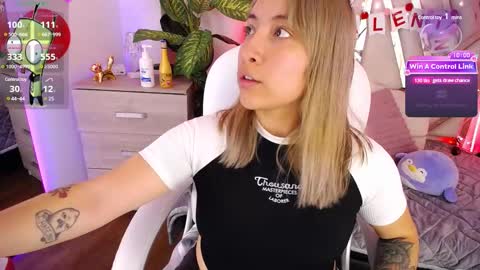 Snapshot of nyx_andria chatting on 02.13.25 Alex . online show from 02.13.25