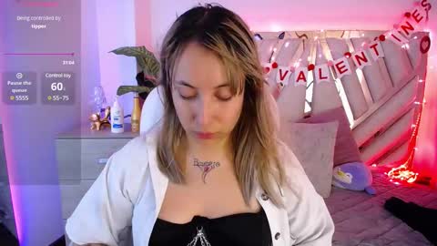 Snapshot of nyx_andria chatting on 02.15.25 Alex . online show from 02.15.25