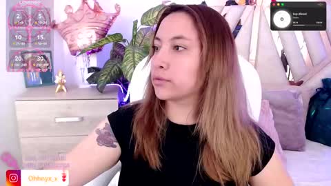 Snapshot of nyx_andria chatting on 09.29.25 Alex . online show from 09.29.25