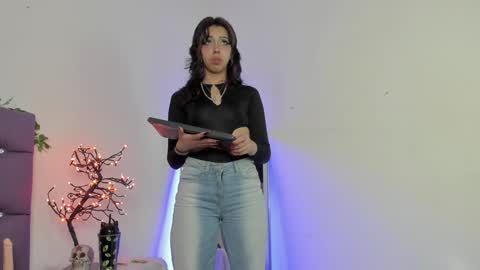   online show from 12.05.24