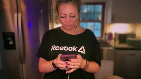 Snapshot of nyxxen chatting on 02.16.26 nyxxen online show from 02.16.26