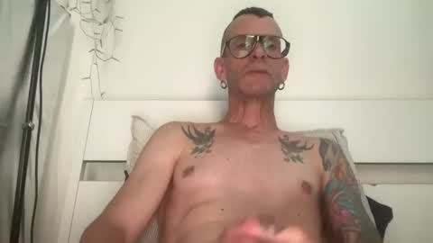 Snapshot of o_johnny_deep_o chatting on 07.28.26 Jonathan Deep online show from 07.28.26