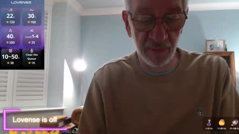 Snapshot of obliox175 chatting on 12.12.24 Obliox online show from 12.12.24
