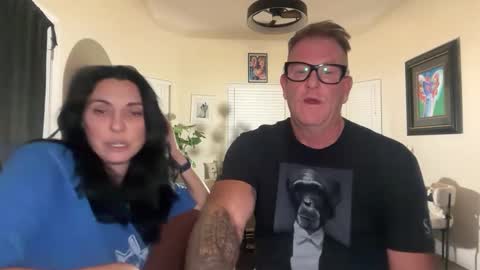 Snapshot of obsidianheartsx chatting on 10.03.25 SimplyUs online show from 10.03.25