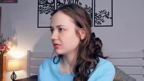 Snapshot of obsidiva chatting on 02.18.26 Elis online show from 02.18.26