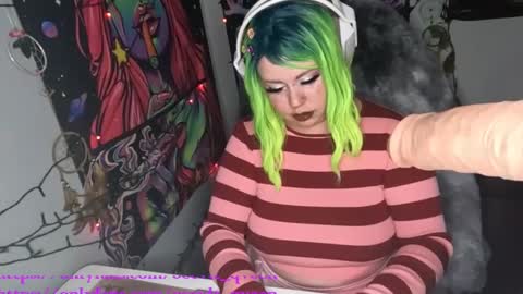 occvlt qveen online show from 12.20.24