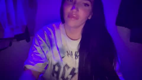 A L A R A  online show from 10.21.25