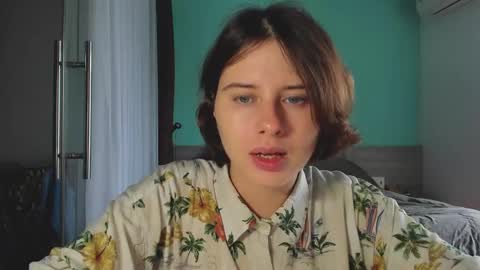 Snapshot of octopussy69x chatting on 12.16.24 Evie online show from 12.16.24