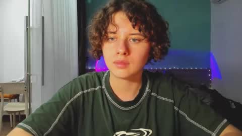 Snapshot of octopussy69x chatting on 01.17.25 Evie online show from 01.17.25