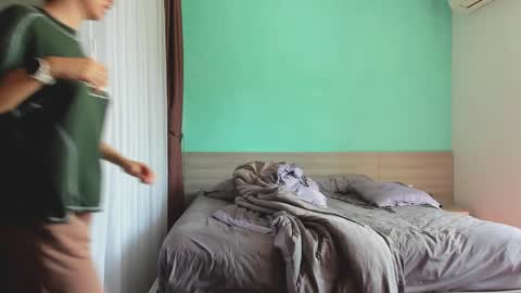 Snapshot of octopussy69x chatting on 02.17.25 Evie online show from 02.17.25