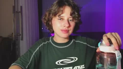 Snapshot of octopussy69x chatting on 02.28.25 Evie online show from 02.28.25