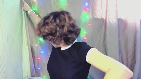 Snapshot of octopussy69x chatting on 09.20.25 Evie online show from 09.20.25