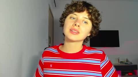 Evie online show from 03.08.26