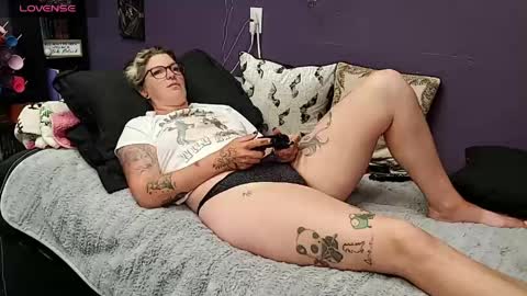 Snapshot of oddywithabody chatting on 06.03.26 Oddy With A Body online show from 06.03.26