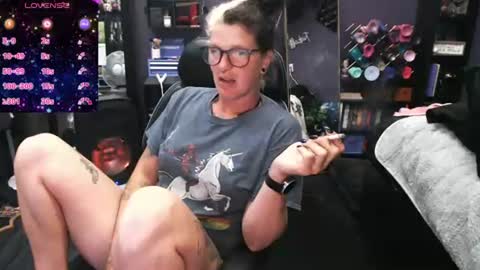 Snapshot of oddywithabody chatting on 06.24.26 Oddy With A Body online show from 06.24.26