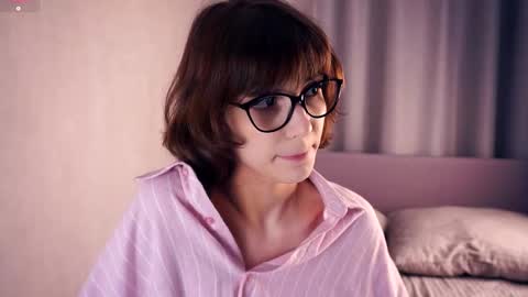 Thea online show from 11.18.25