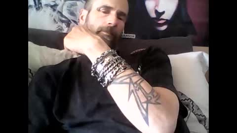 Snapshot of oedipe666 chatting on 05.16.26 oedipe666cam online show from 05.16.26