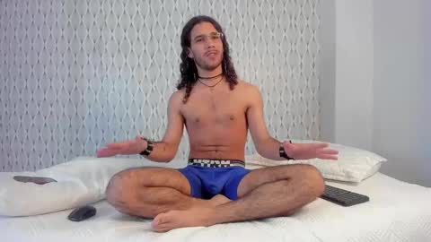 Snapshot of oezack__ chatting on 01.22.25 Zack online show from 01.22.25