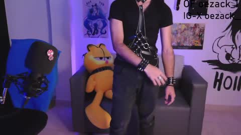 Snapshot of oezack__ chatting on 02.15.25 Zack online show from 02.15.25