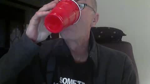 Snapshot of office_slr chatting on 12.25.24 Officer online show from 12.25.24