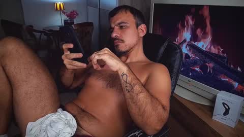 Snapshot of officeman7 chatting on 12.01.24 officeman7 online show from 12.01.24