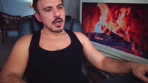 Snapshot of officeman7 chatting on 01.14.25 officeman7 online show from 01.14.25