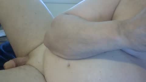 Snapshot of offsides10 chatting on 05.29.26 WantsToTryACouple online show from 05.29.26