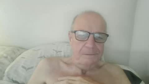 Snapshot of oggi95 chatting on 03.17.26 oggi95 online show from 03.17.26