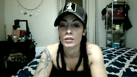 Snapshot of oglitcouple chatting on 06.17.26 Lit en Cama online show from 06.17.26