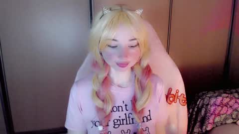 Snapshot of oh_pichuu chatting on 06.15.26 Milly online show from 06.15.26