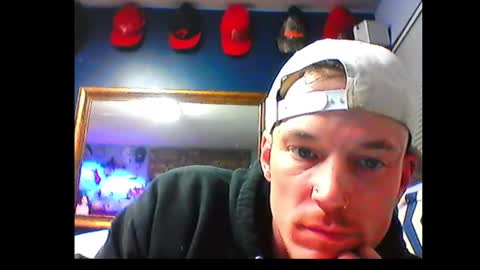 Snapshot of oh_you_know69 chatting on 12.03.24 who dares  toss me some  tips lets have fun online show from 12.03.24