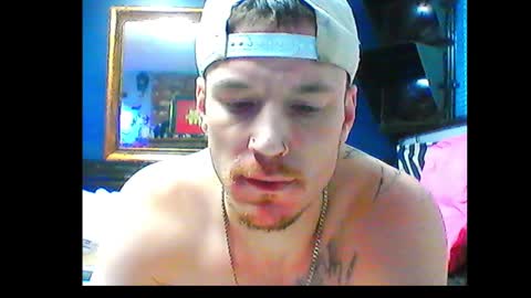 Snapshot of oh_you_know69 chatting on 12.09.24 who dares  toss me some  tips lets have fun online show from 12.09.24