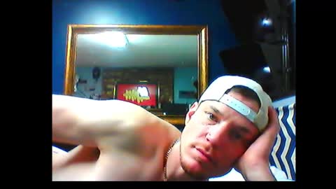 Snapshot of oh_you_know69 chatting on 12.13.24 who dares  toss me some  tips lets have fun online show from 12.13.24