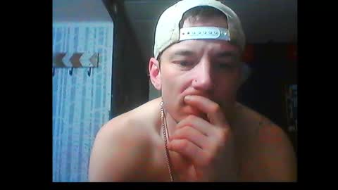 Snapshot of oh_you_know69 chatting on 12.24.24 who dares  toss me some  tips lets have fun online show from 12.24.24