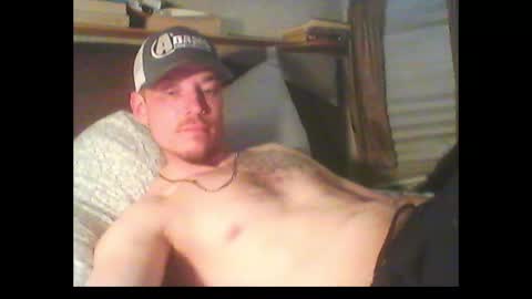 Snapshot of oh_you_know69 chatting on 02.14.25 who dares  toss me some  tips lets have fun online show from 02.14.25