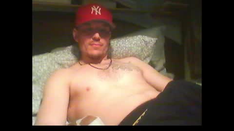 Snapshot of oh_you_know69 chatting on 02.21.25 who dares  toss me some  tips lets have fun online show from 02.21.25