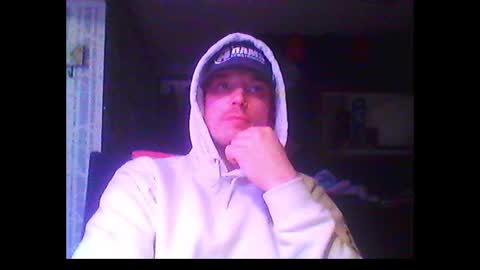 Snapshot of oh_you_know69 chatting on 02.28.25 who dares  toss me some  tips lets have fun online show from 02.28.25