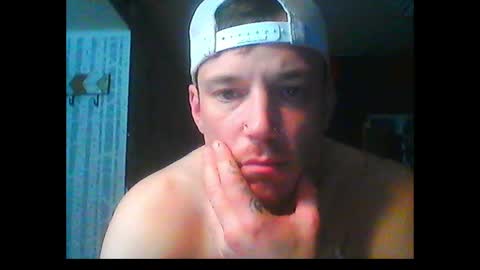 Snapshot of oh_you_know69 chatting on 03.03.25 who dares  toss me some  tips lets have fun online show from 03.03.25