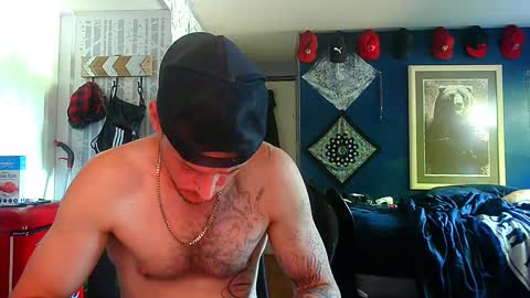 Snapshot of oh_you_know69 chatting on 09.16.25 who dares  toss me some  tips lets have fun online show from 09.16.25