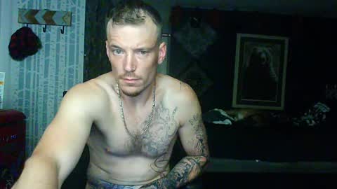 Snapshot of oh_you_know69 chatting on 09.27.25 who dares  toss me some  tips lets have fun online show from 09.27.25