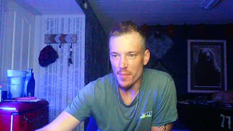 Snapshot of oh_you_know69 chatting on 09.29.25 who dares  toss me some  tips lets have fun online show from 09.29.25