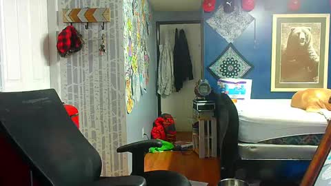 Snapshot of oh_you_know69 chatting on 10.01.25 who dares  toss me some  tips lets have fun online show from 10.01.25