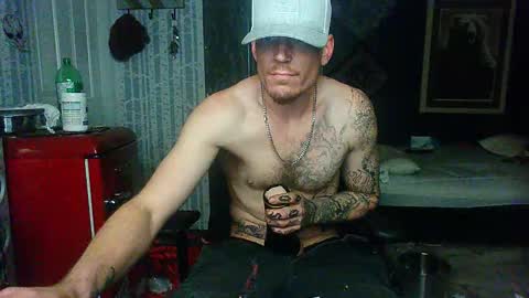 Snapshot of oh_you_know69 chatting on 10.27.25 who dares  toss me some  tips lets have fun online show from 10.27.25