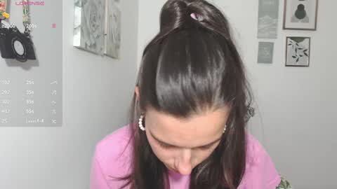 ohanna_ online show from 11.11.25