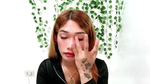 Snapshot of ohmyalessandraxcx chatting on 11.21.25 ohmyalessandraxcx online show from 11.21.25