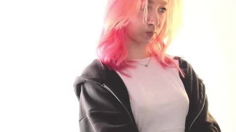 Emi and Ohpi online show from 04.22.26