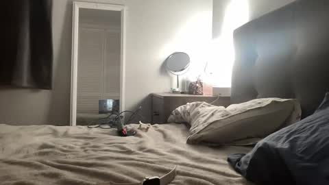 Snapshot of ohrileyxo chatting on 10.21.25 riley online show from 10.21.25